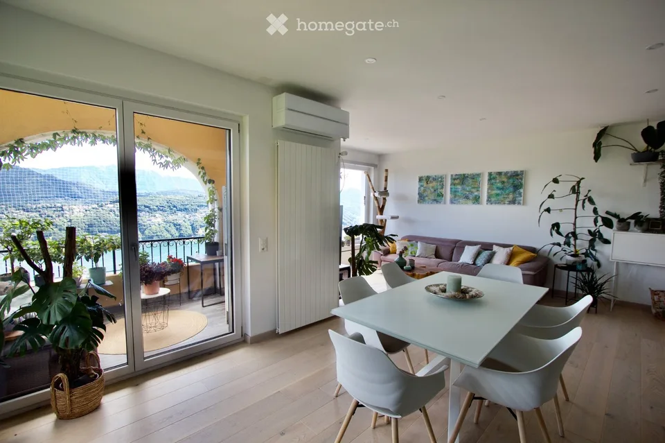 Vue sur le lac avec terrasse, 3,5 pièces avec terrasse à Vernate