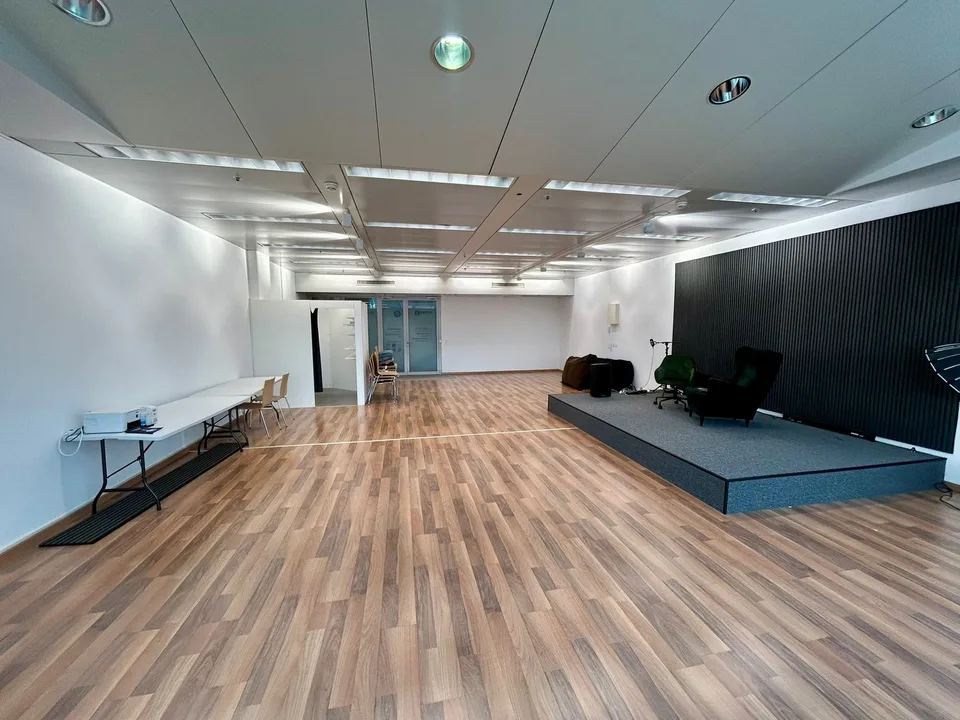 ZU VERMIETEN - SR681 107 m²