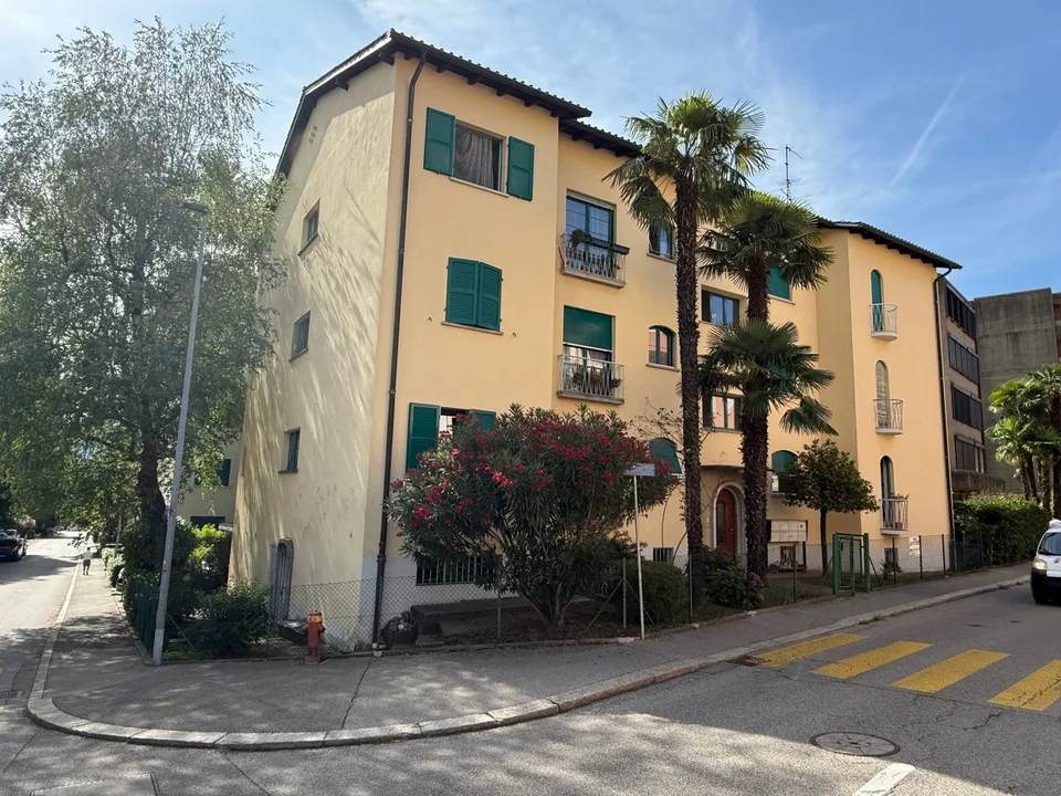COMODO APPARTAMENTO 4 LOC. IN ZONA TRANQUILLA