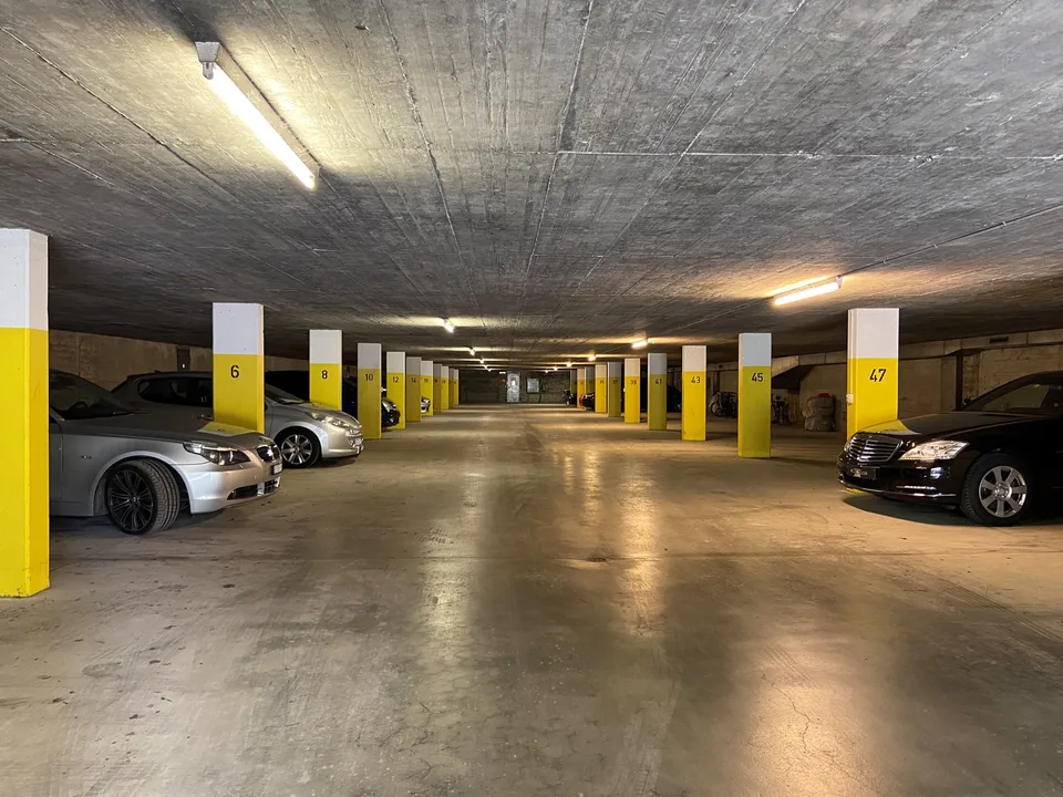 Einstellhallenplätze in Nidau zu vermieten