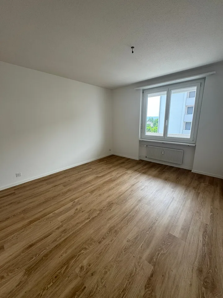 Bright 4.5-room apartment in Bellach