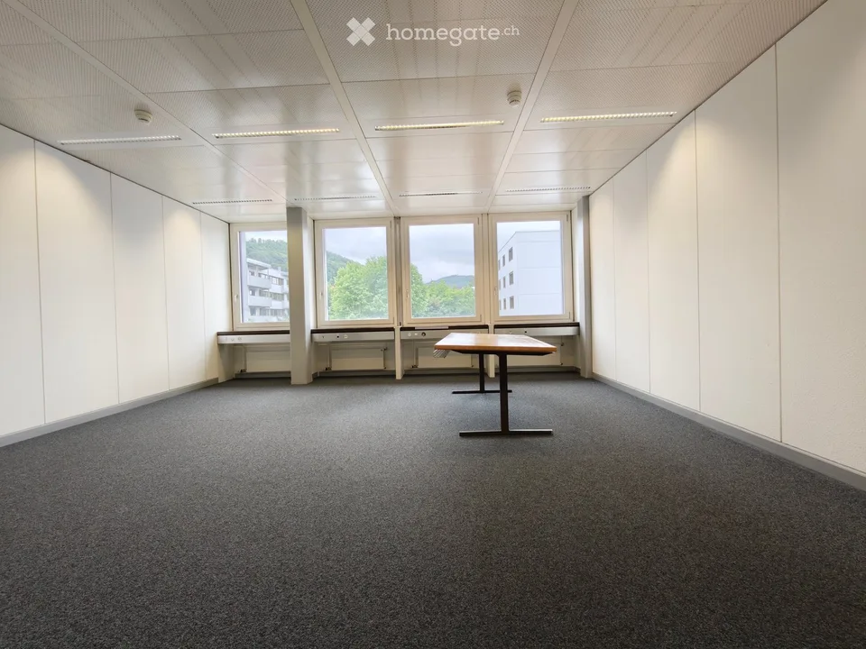350 m² Bürofläche an zentraler Lage in Muttenz zu vermieten