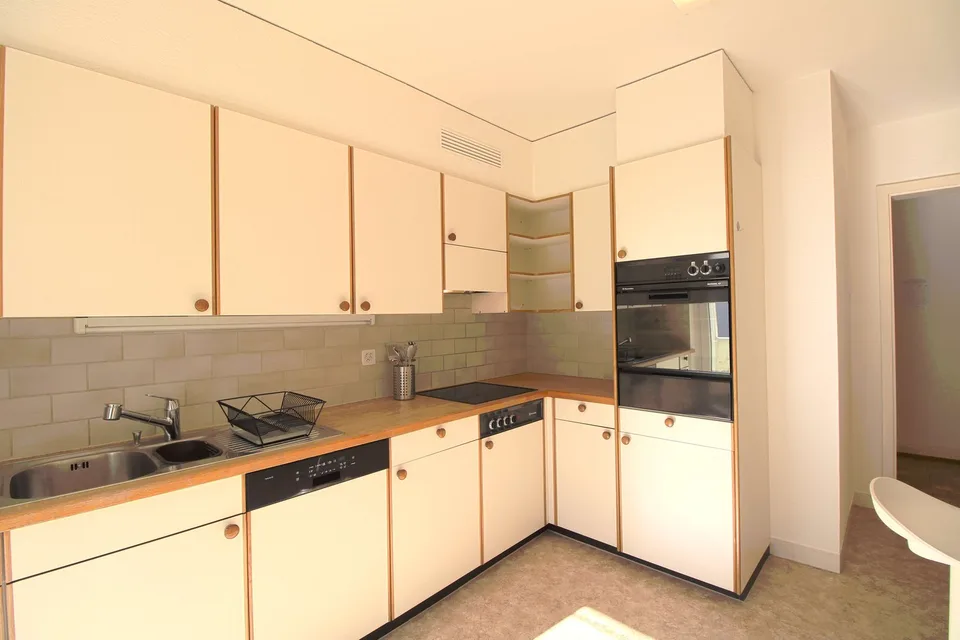 Furnished room in modernised apartment in a top location – foto 8 di 10
