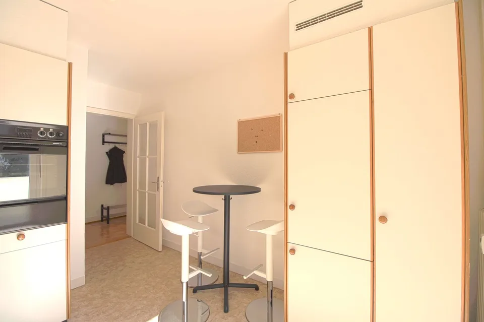 Furnished room in modernised apartment in a top location – foto 9 di 10