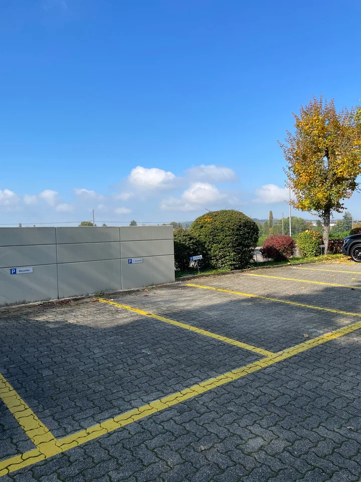 Parcheggio esterno in affitto