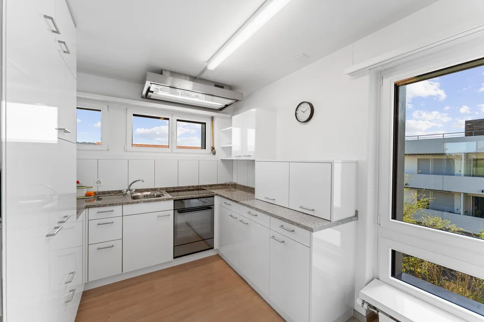 Appartamento arredato di 1,5 locali con balcone a Dällikon Zürich