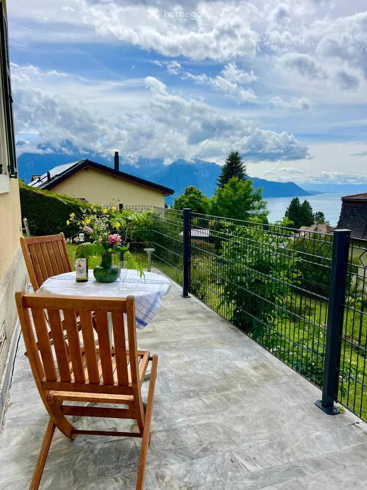 Apartment with 2.5 rooms and view of Lake Geneva in Glion