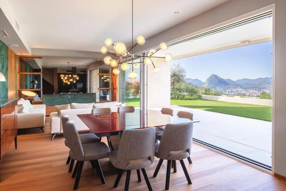 SPLENDIDO APPARTAMENTO CON GIARDINO E VISTA LAGO