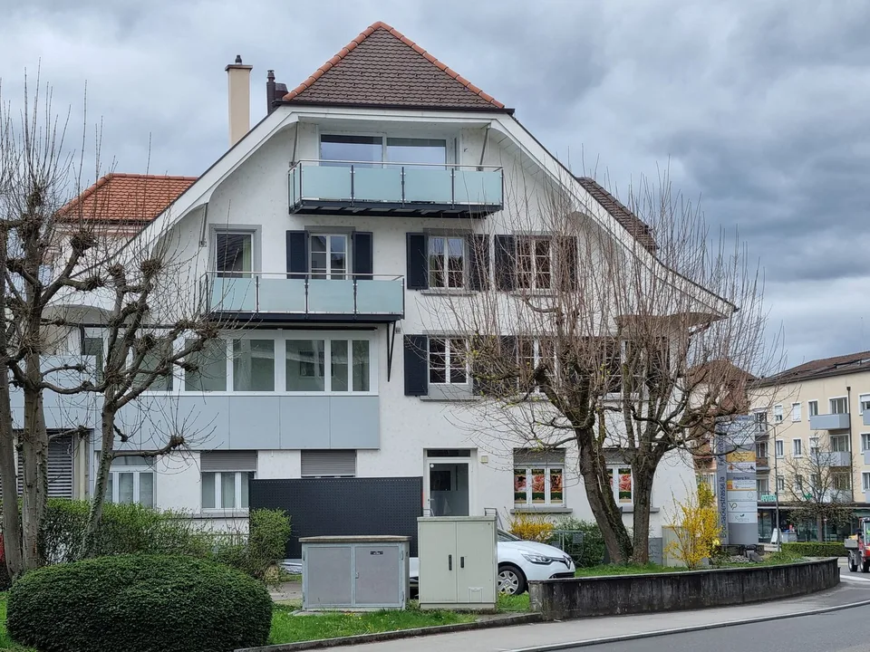 Helle 4 ½ Zi-Wohnung mit besonderem Charme
