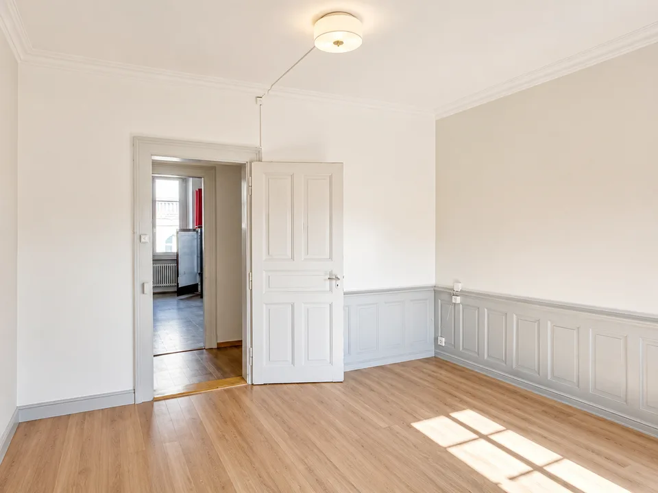 Bell'appartamento di 4.5 locali a Tavannes – Grand-Rue 34