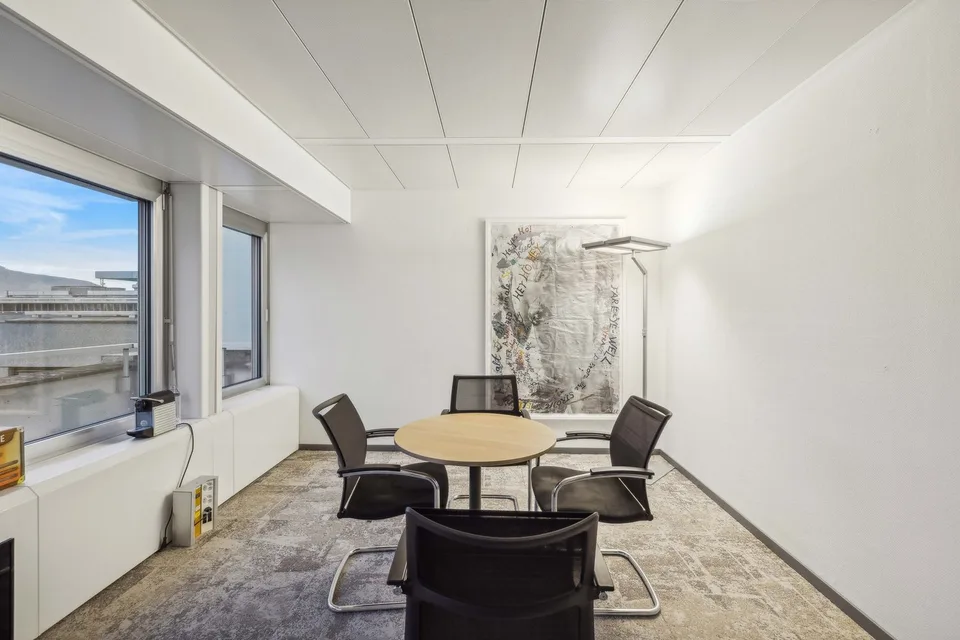 BÜROS PLUG & WORK 757 m² | Quartier Pont Rouge