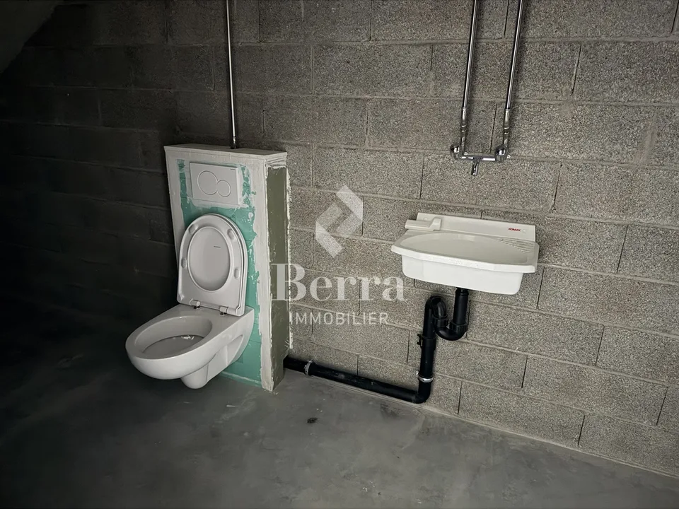 Dernière halle de plus de 200m2 disponible !