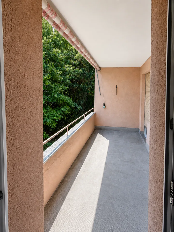 Appartamento moderno 2 locali con balcone ad Allschwil