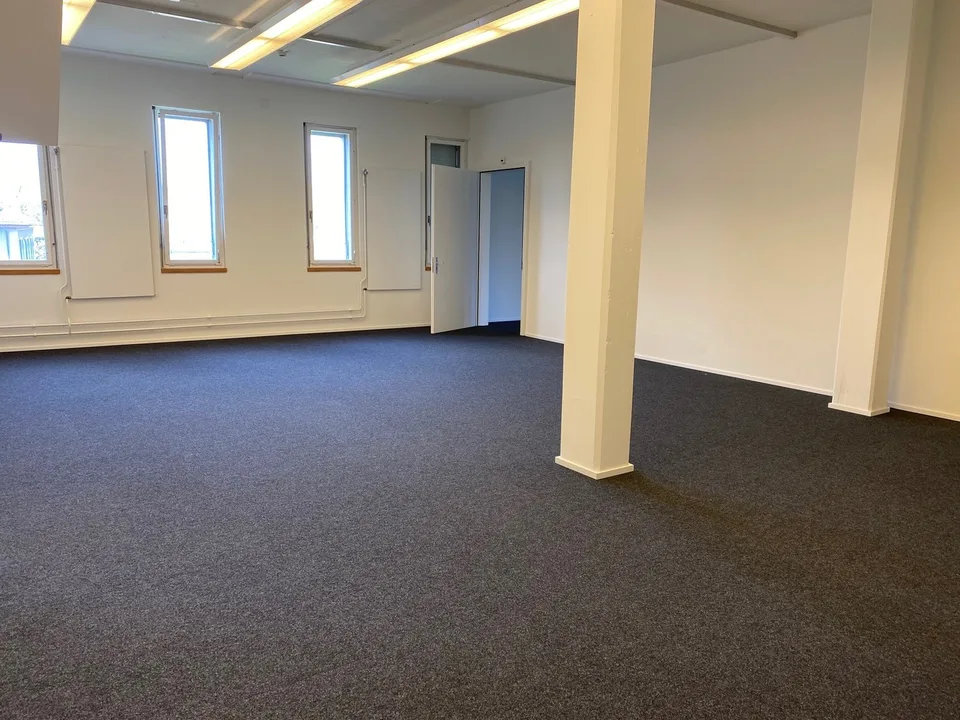 Surface commerciale au centre de Peseux