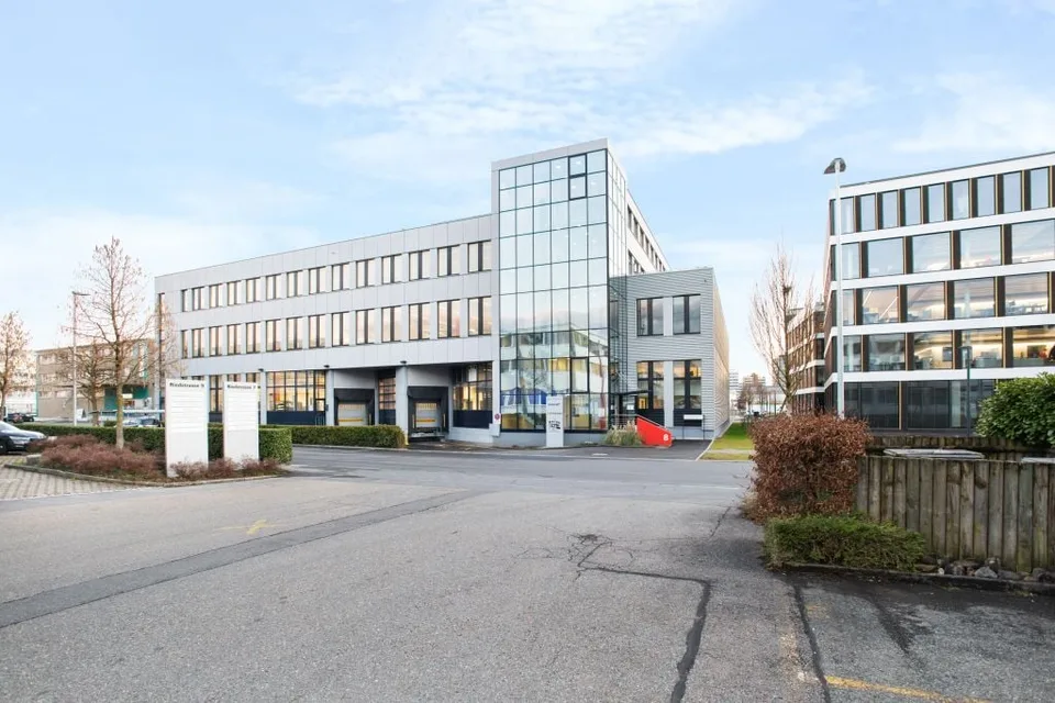 Ganzes Gewerbe-/Geschäftshaus für Single-Tenant