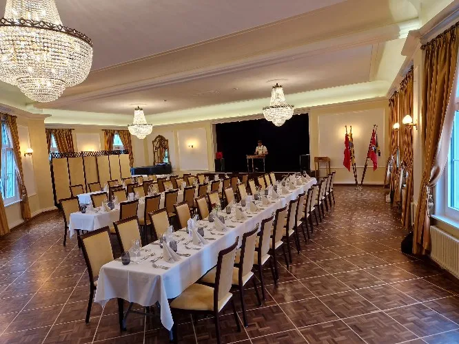 Charmant grand espace de style baroque