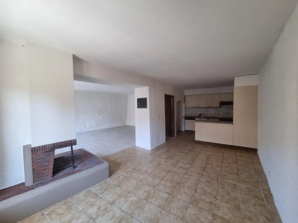 Wohnung mit 3.5 Zimmern und hellem Ambiente in Boudry – sofort verfügbar