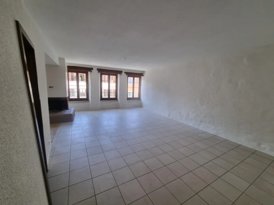 Wohnung mit 3.5 Zimmern und hellem Ambiente in Boudry – sofort verfügbar