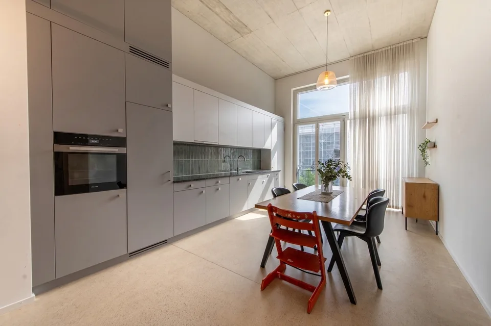 Wohnen auf mehreren Ebenen - Attraktive 5.5-Zimmer-Wohnung mit Balkon