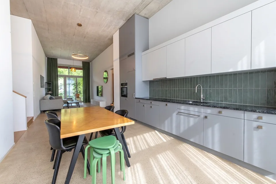 Wohnen auf mehreren Ebenen - Attraktive 5.5-Zimmer-Wohnung mit Balkon