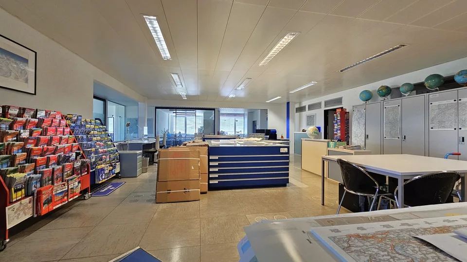 Spazi di ufficio moderni con vista panoramica + pubblicità illuminata sull'A1 – La vostra azienda visibile ogni giorno! – foto 12 di 23