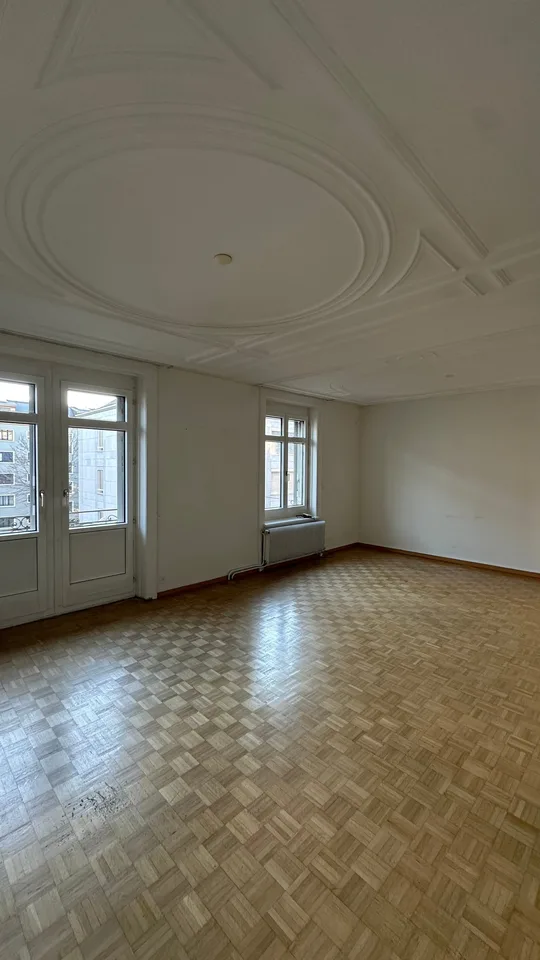 charmante Büroräumlichkeiten an zentraler Lage - Kreuzplatz (Befristet bis 30. September 2029)