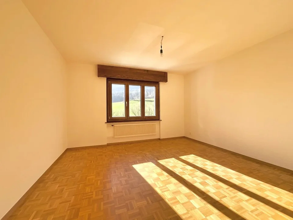 Bel appartement lumineux de 3,5 pièces avec balcon