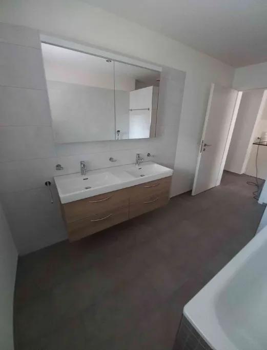Moderne 3.5-Zimmer-Wohnung in Niederhelfenschwil – sonnig, ruhig und komfortabel