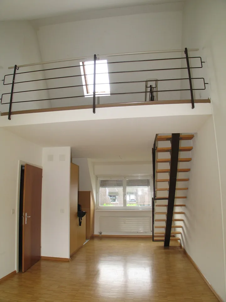 Charmante 3-Zimmer-Dachwohnung mit Galerie im Zentrum von Riehen – Foto 12 von 12