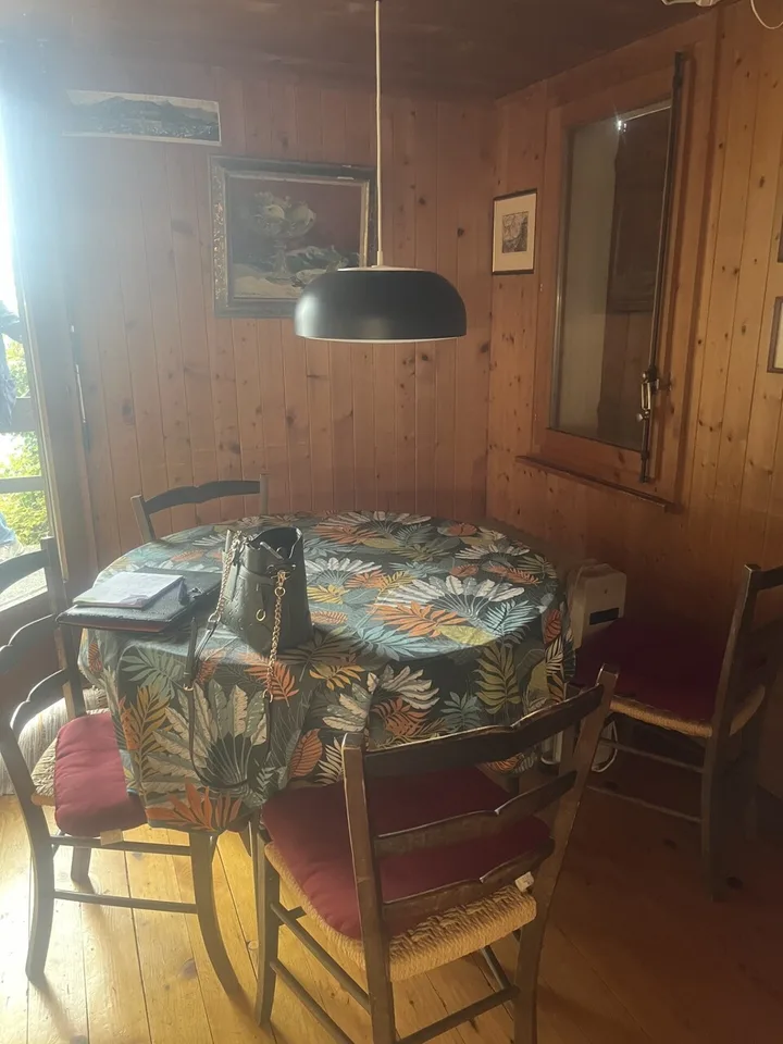 Chalet mit 3.5 Zimmern für sommerliche und winterliche Vermietung