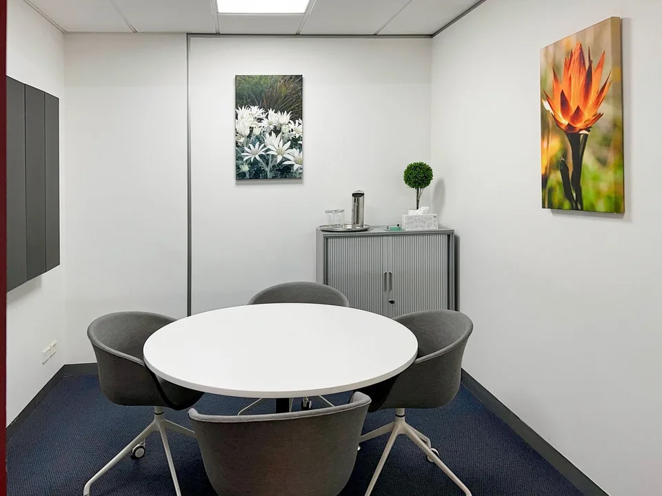 Espace de bureau privé pour 5 dans Regus Spoom Glattpark