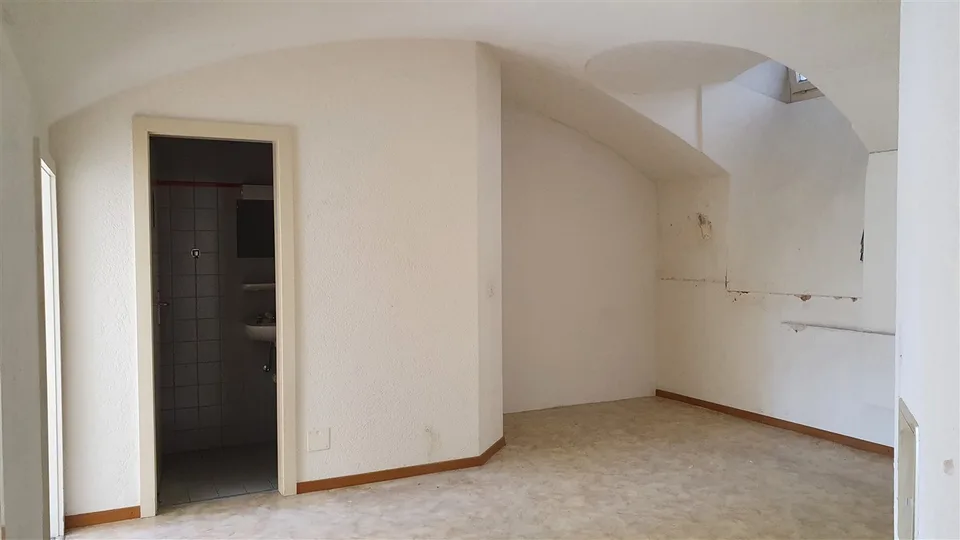 Rue de la Serre 3, Neuchâtel - Locale commerciale di 3 pezzi al piano terra