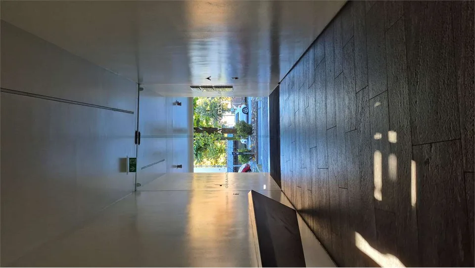 Nous recherchons un sous-locataire - bureau lumineux au centre de Chiasso