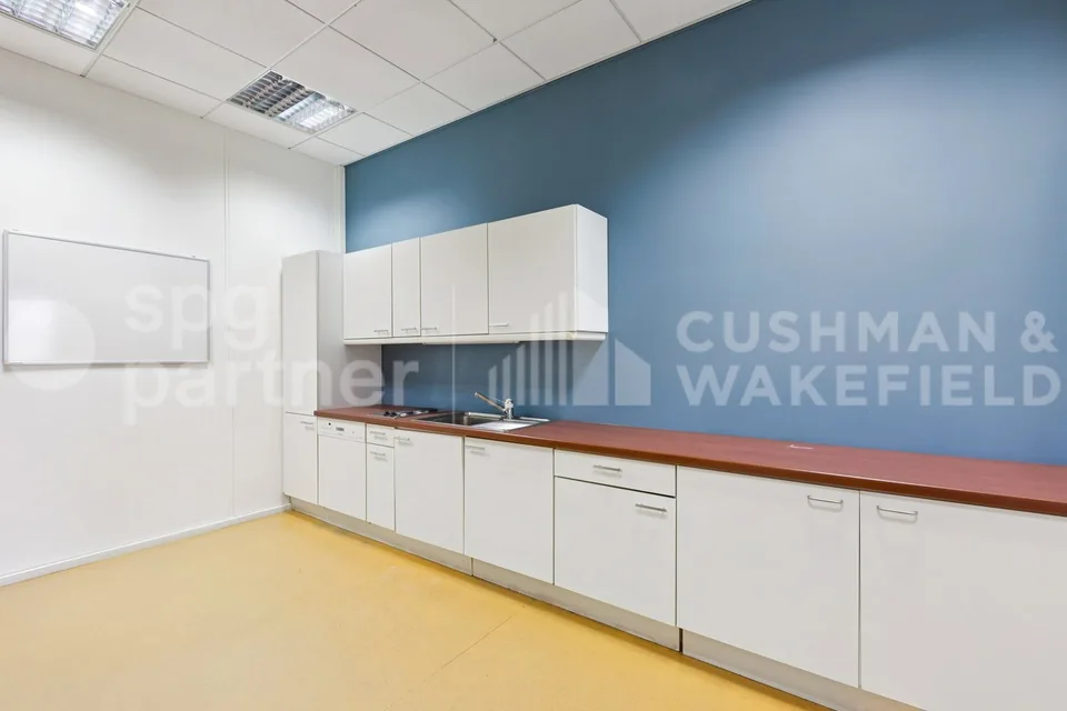 Superficie professionale ristrutturata vicino alla stazione di Meyrin - Grand-Puits 42