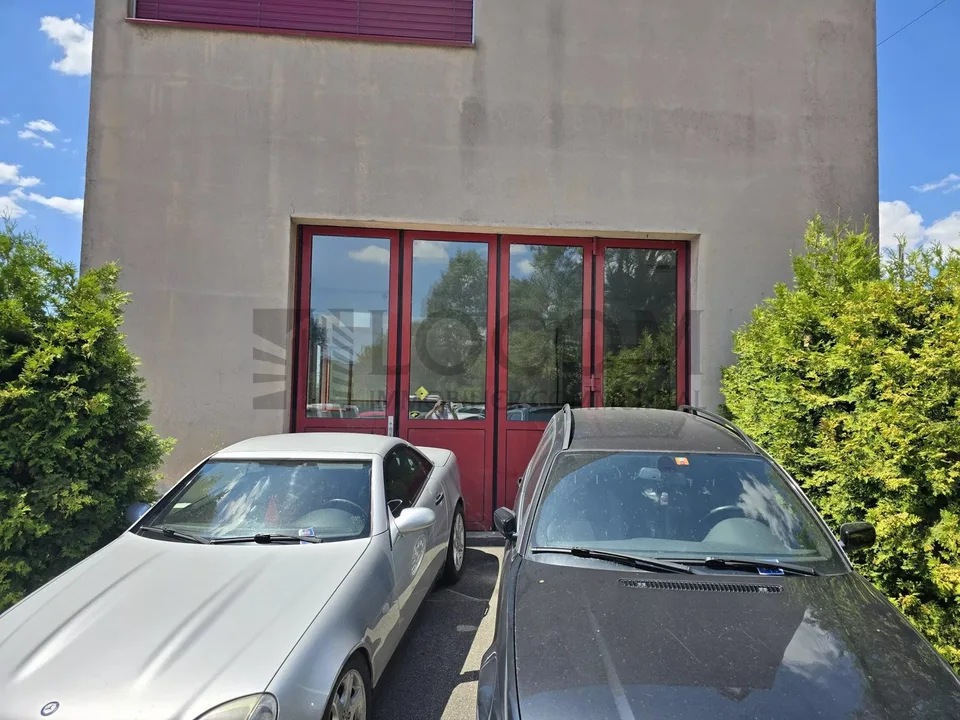 Ampio spazio industriale in affitto a Bussigny – foto 10 di 24