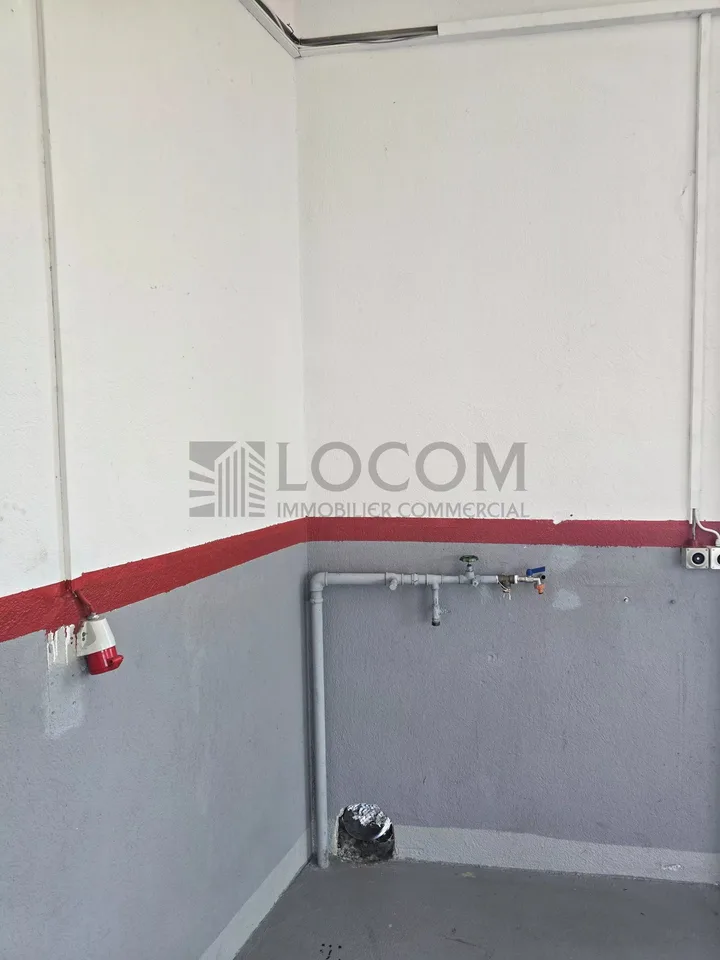 Ampio spazio industriale in affitto a Bussigny – foto 8 di 24