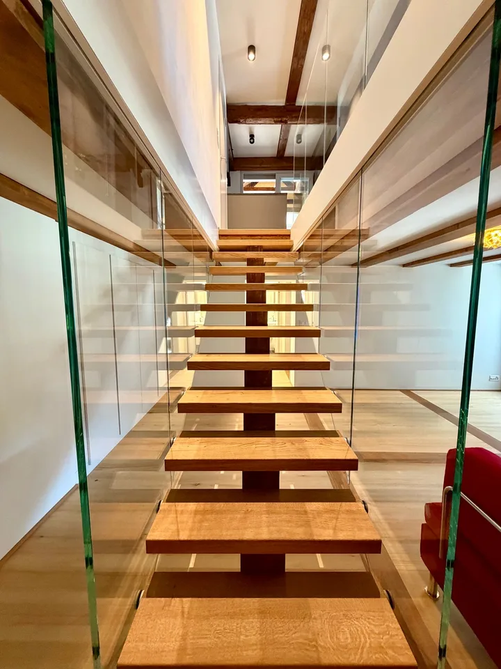 Luxuriöse möblierte Duplex 3.5-Zimmer-Wohnung mit Service in der Altstadt von Luzern – Foto 8 von 12