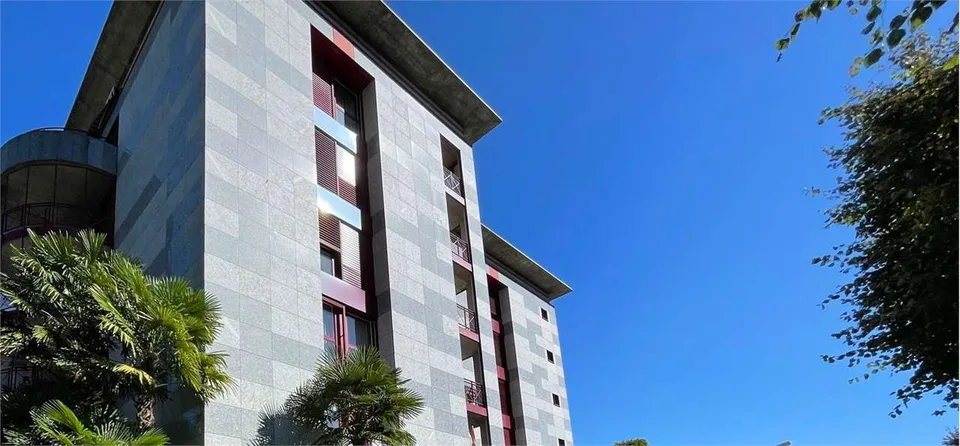 Büro mit 3 Räumen in Agno mit großer Terrasse zu vermieten