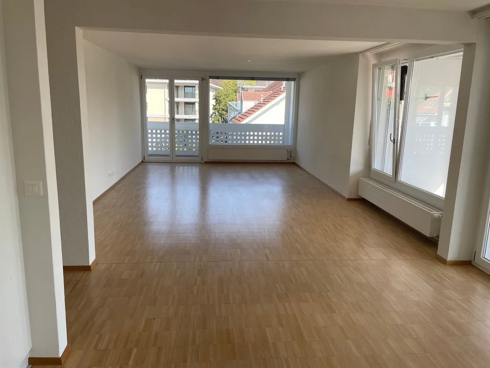 Erstvermietung nach Sanierung 4.5-Zimmerwohnung in Bahnhofsnähe von Herzogenbuchsee