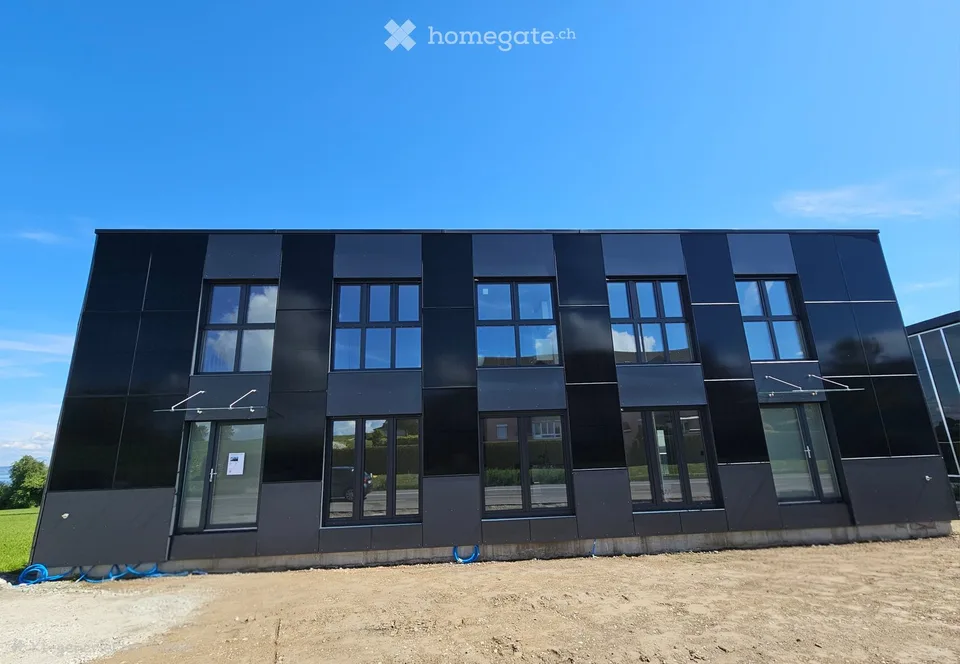 Habitation exclusive et moderne avec vue sur le lac, première location, partie de maison