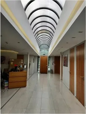Beautiful surfaces for rent in Malagnou
