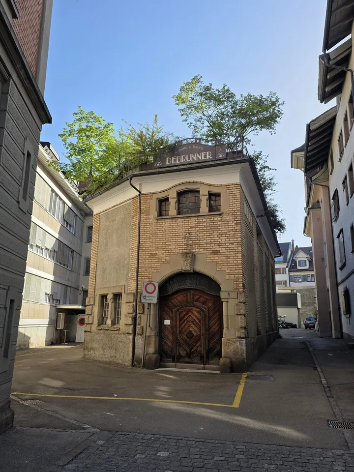 Lagerraum im Rohbau im 1. Obergeschoss zu vermieten - 107 m²