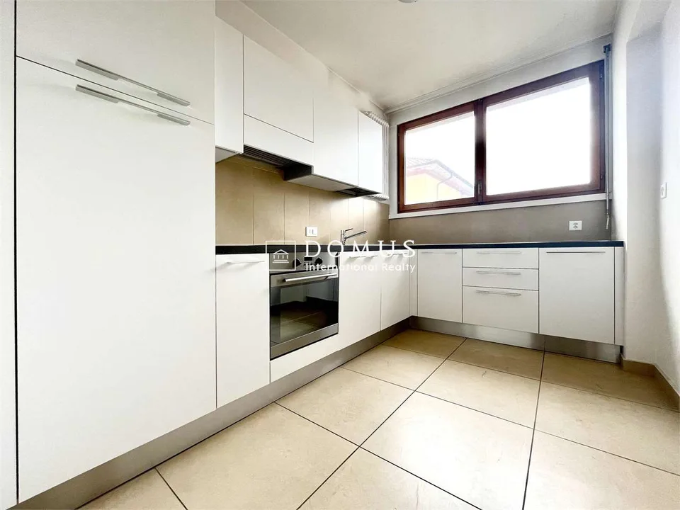 Geräumige und zentrale Wohnung