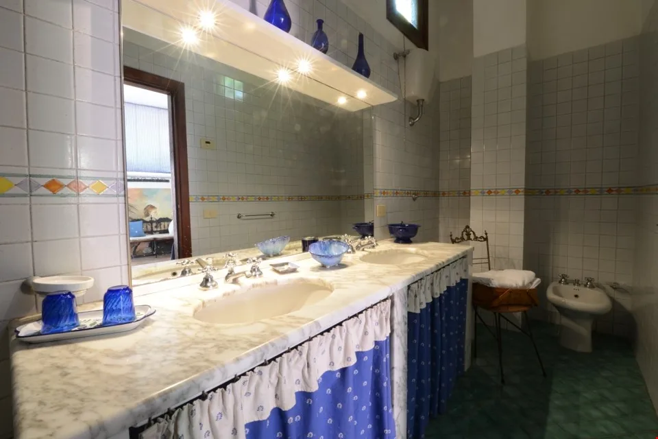 VACANZE !!! Villa gli Ulivi, Costiera amalfitana - Stanze stilose per fino a 14 persone