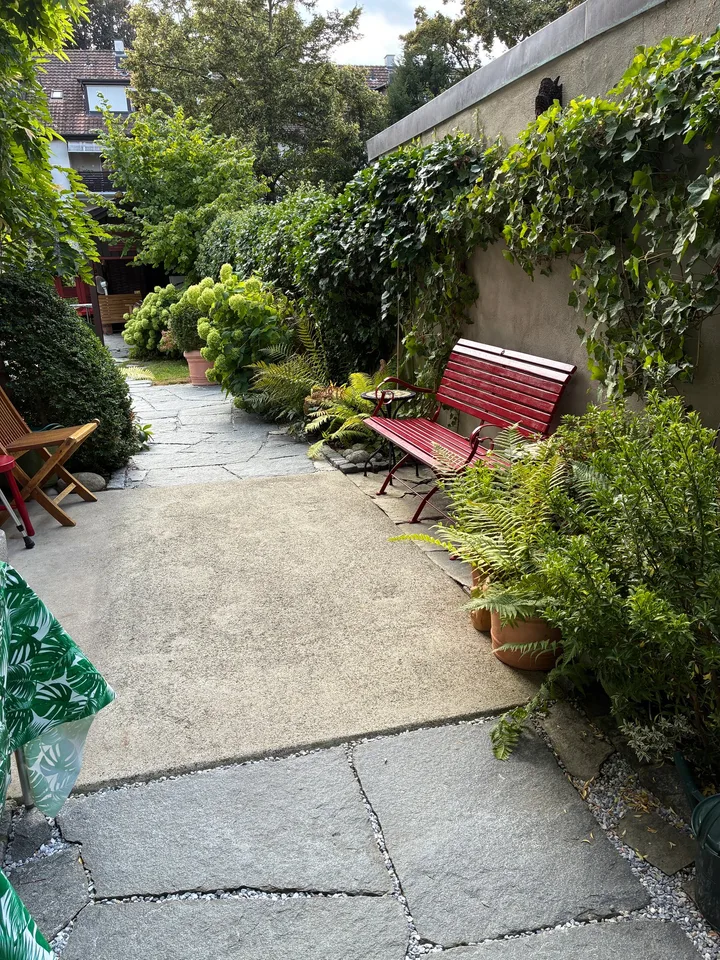Ampia casa di 7 locali con giardino a Riehen