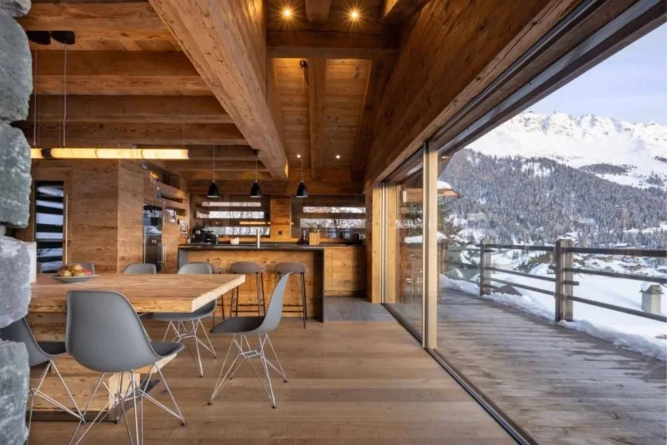 MAGNIFIQUE CHALET ALPIN