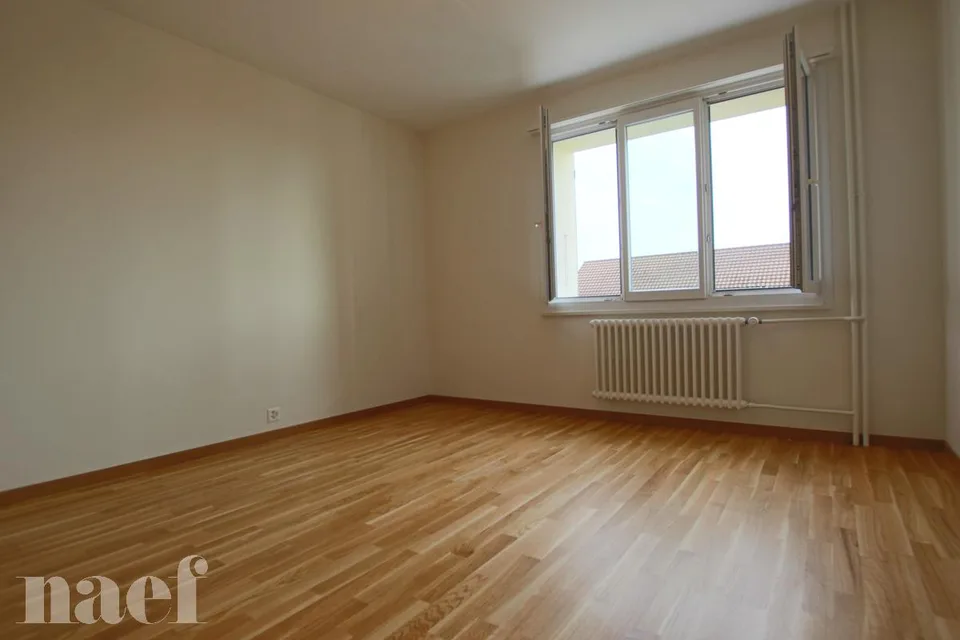 Bello appartamento di 3 locali, vicino ai servizi.