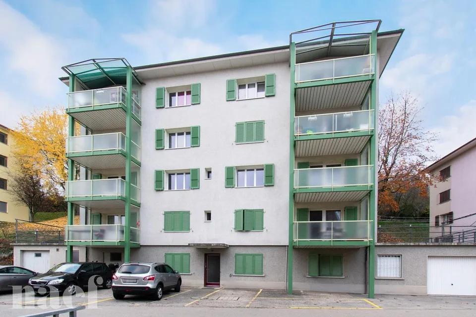 Bel appartement de 3 pièces, proche des commodités.