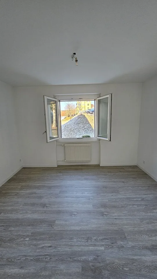 05740 - Appartement 4½ pièces 1er loyer net offert - Grand-Rue 30 - Les Brenets