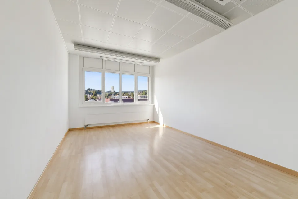 Espace de bureau diversifié et divisé à louer à Zuzwil !